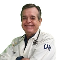 Dr. Ángel Reyes